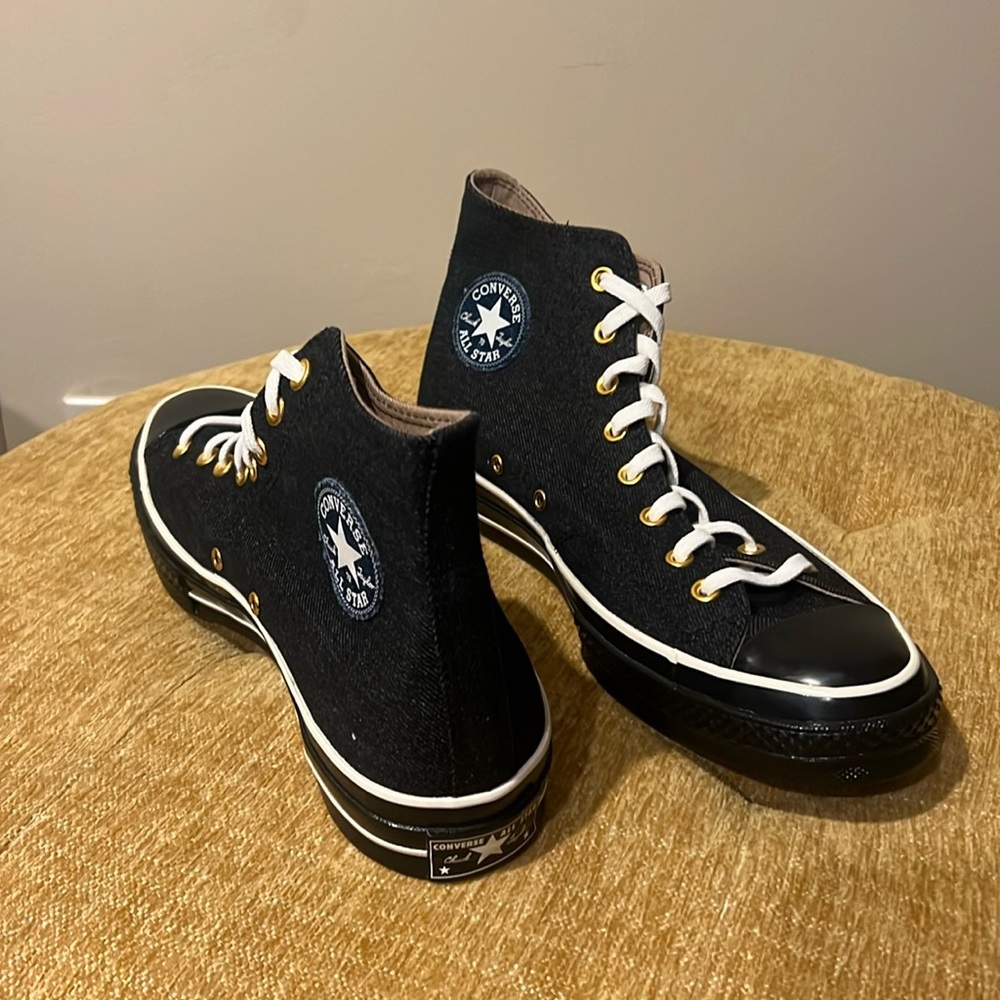 Brand new never worn Converse shoes!
